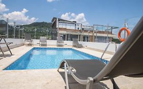 Hotel Grand H&R